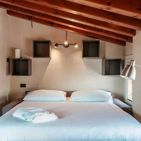Host4u - Cozy Cavour In Center * Brescia
