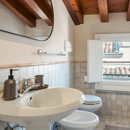 Host4u - Cozy Cavour In Center Brescia