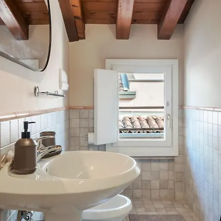 Host4u - Cozy Cavour In Center Appartamento