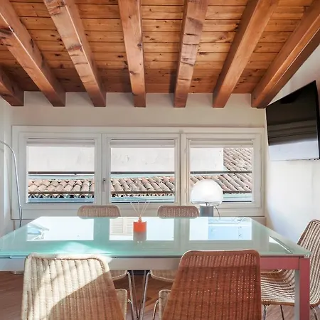 Appartamento Host4u - Cozy Cavour In Center