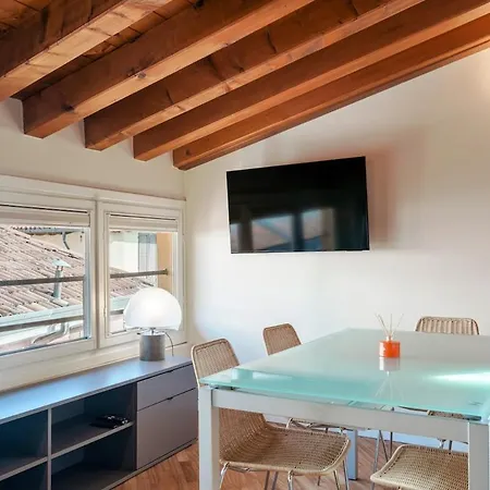 Appartamento Host4u - Cozy Cavour In Center *