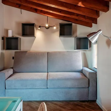 Host4u - Cozy Cavour In Center Brescia