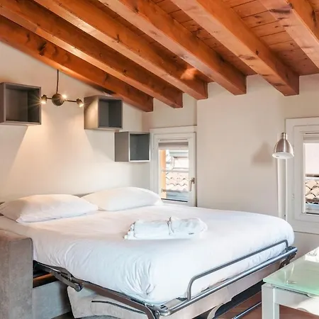 Appartamento Host4u - Cozy Cavour In Center *